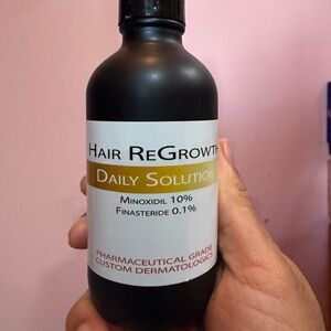 Hair Regrowth Daily Solution - minoxidil